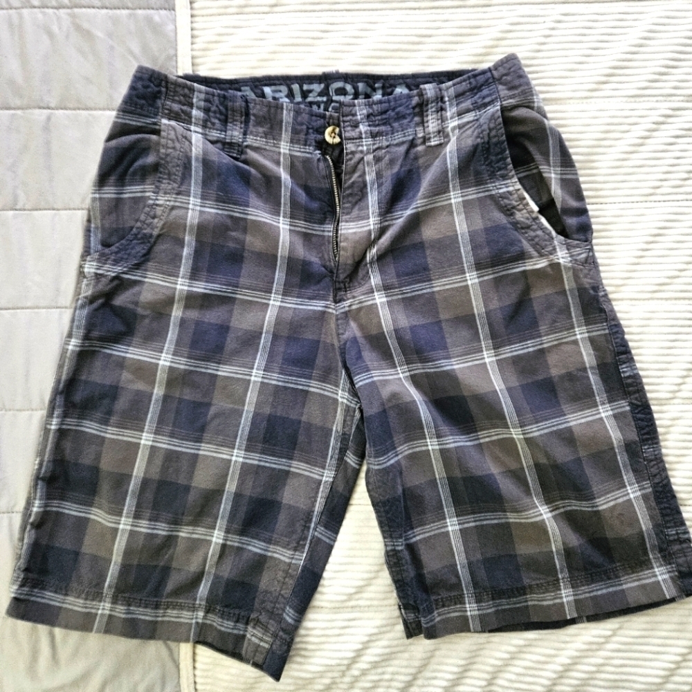 Arizona Jean Company Men's Gray Plaid Flat Front Shorts Size 32